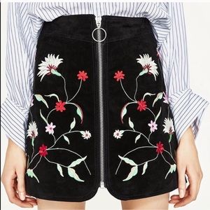 Zara suede floral embroidered mini skirt